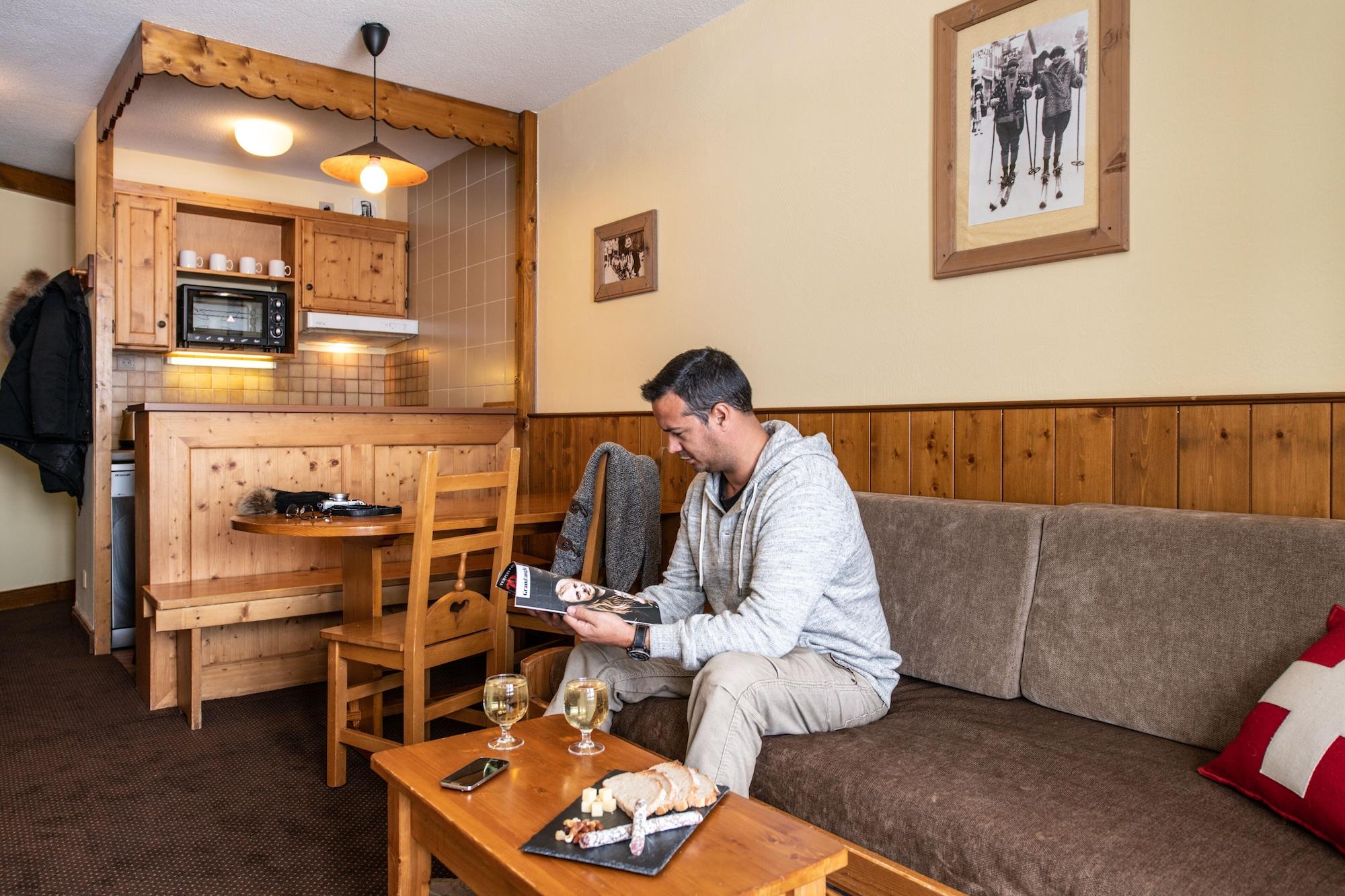 Le Cheval Blanc - Village Montana วัลโตรองส์ ภายนอก รูปภาพ