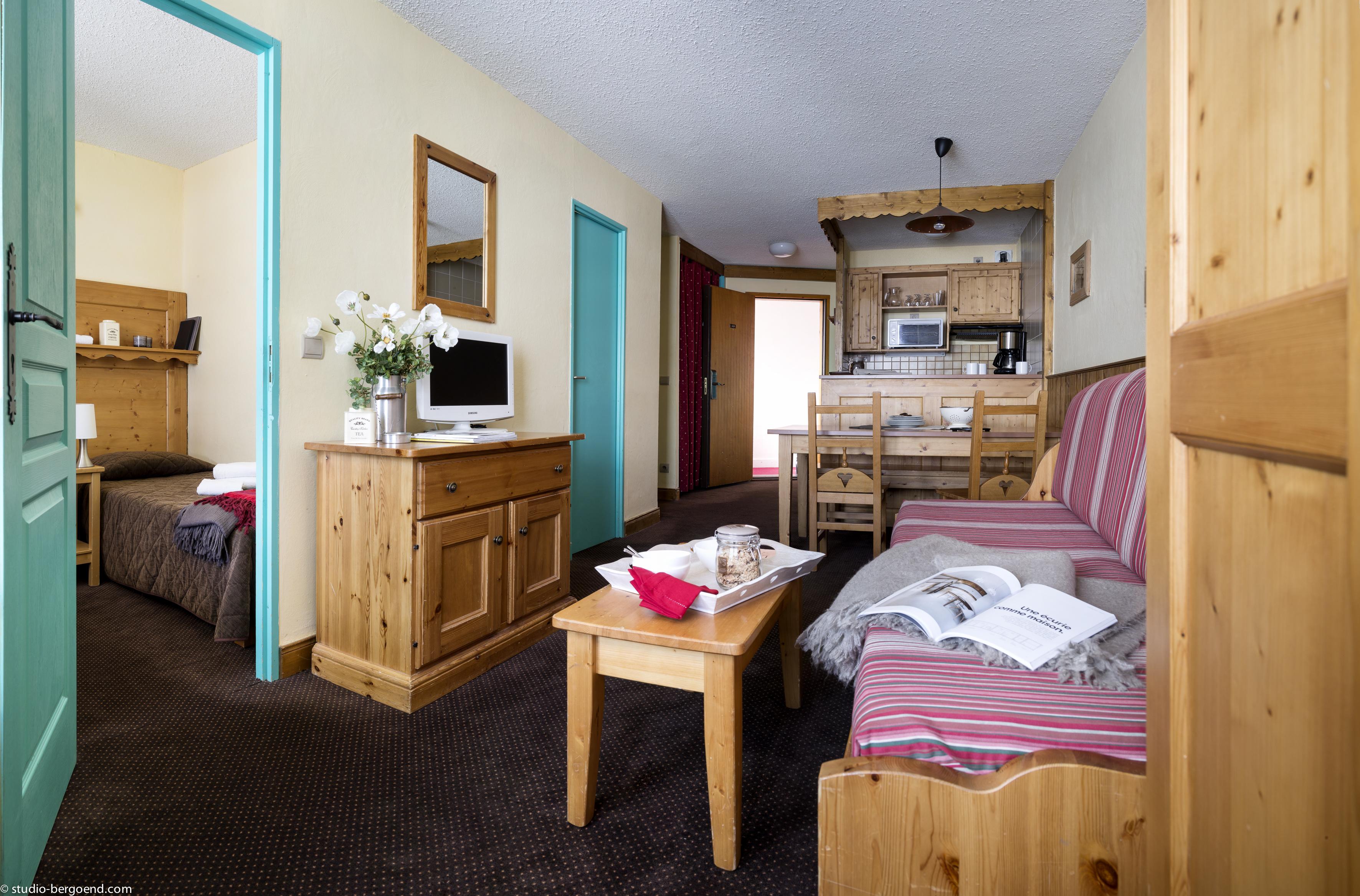 Le Cheval Blanc - Village Montana วัลโตรองส์ ภายนอก รูปภาพ