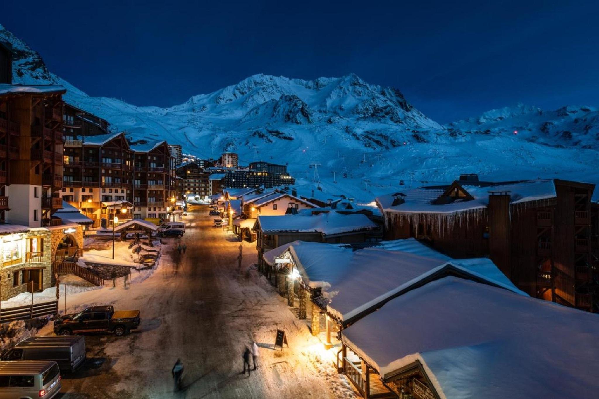 Le Cheval Blanc - Village Montana วัลโตรองส์ ภายนอก รูปภาพ