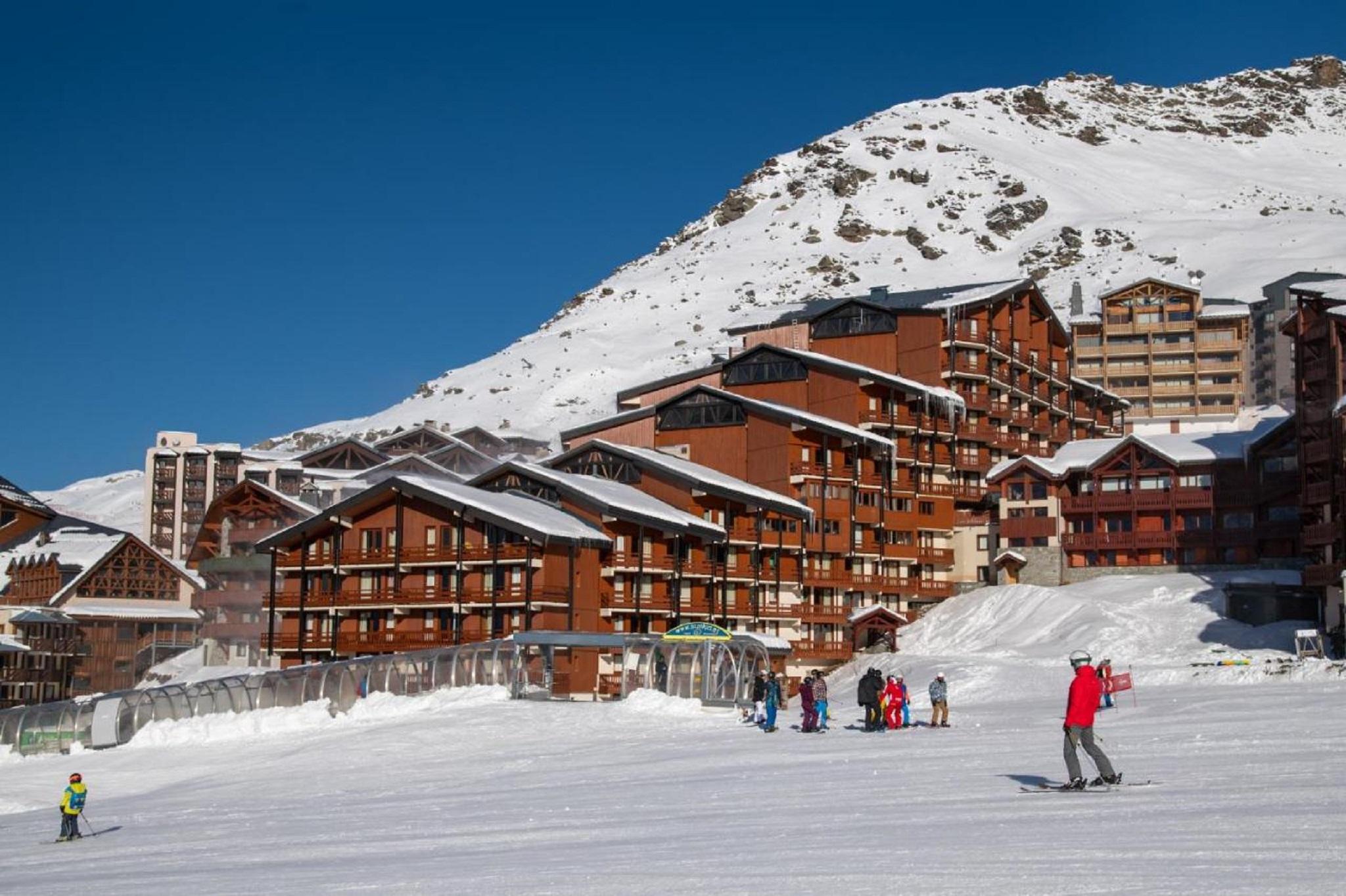 Le Cheval Blanc - Village Montana วัลโตรองส์ ภายนอก รูปภาพ