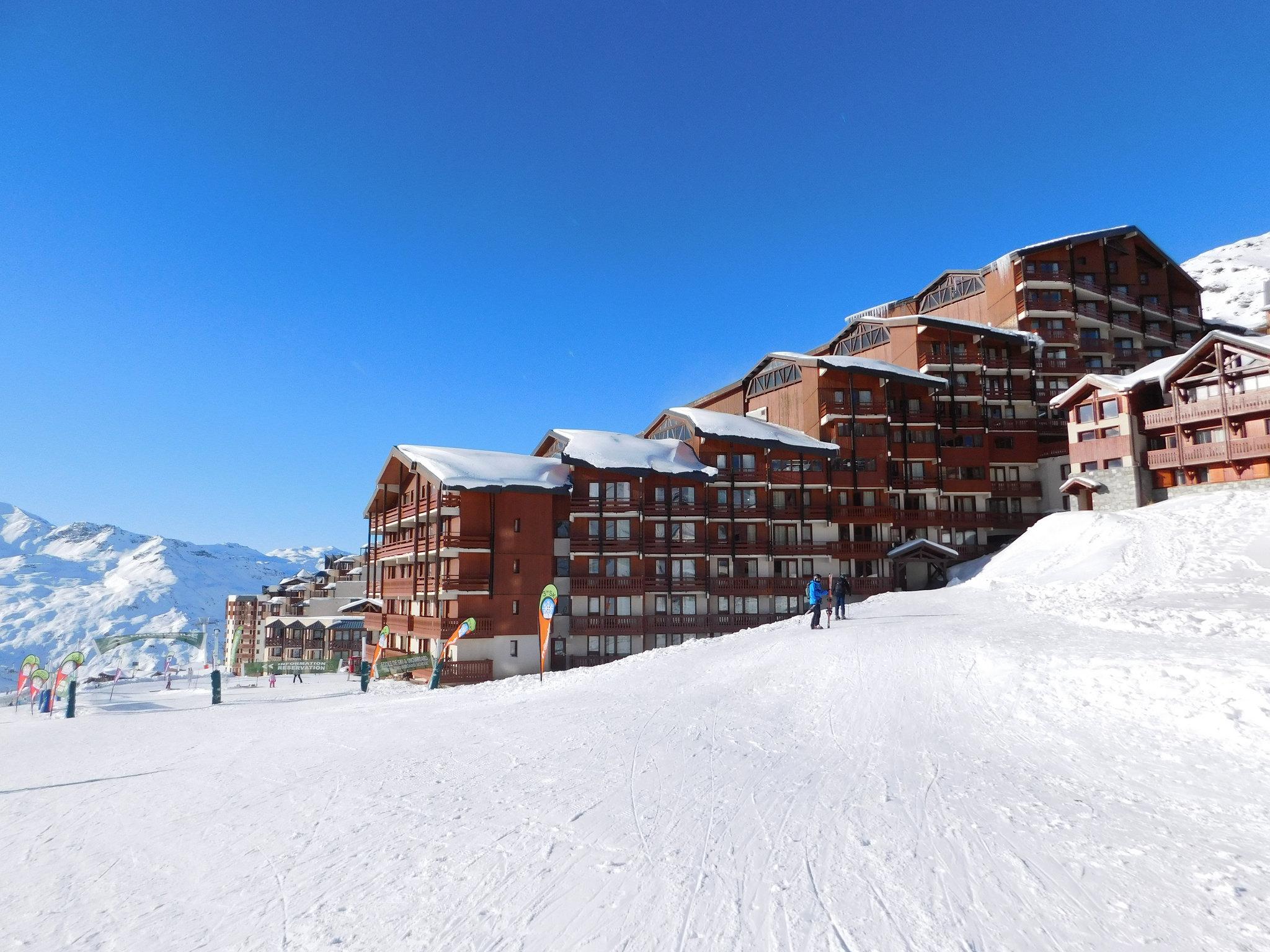 Le Cheval Blanc - Village Montana วัลโตรองส์ ภายนอก รูปภาพ