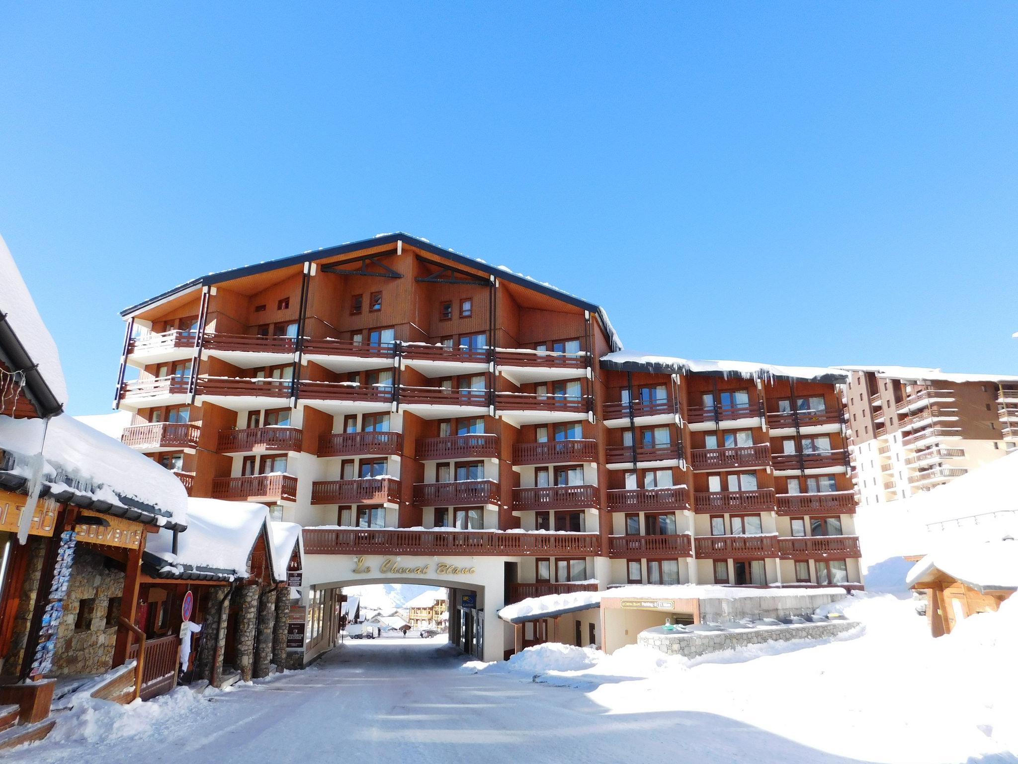 Le Cheval Blanc - Village Montana วัลโตรองส์ ภายนอก รูปภาพ