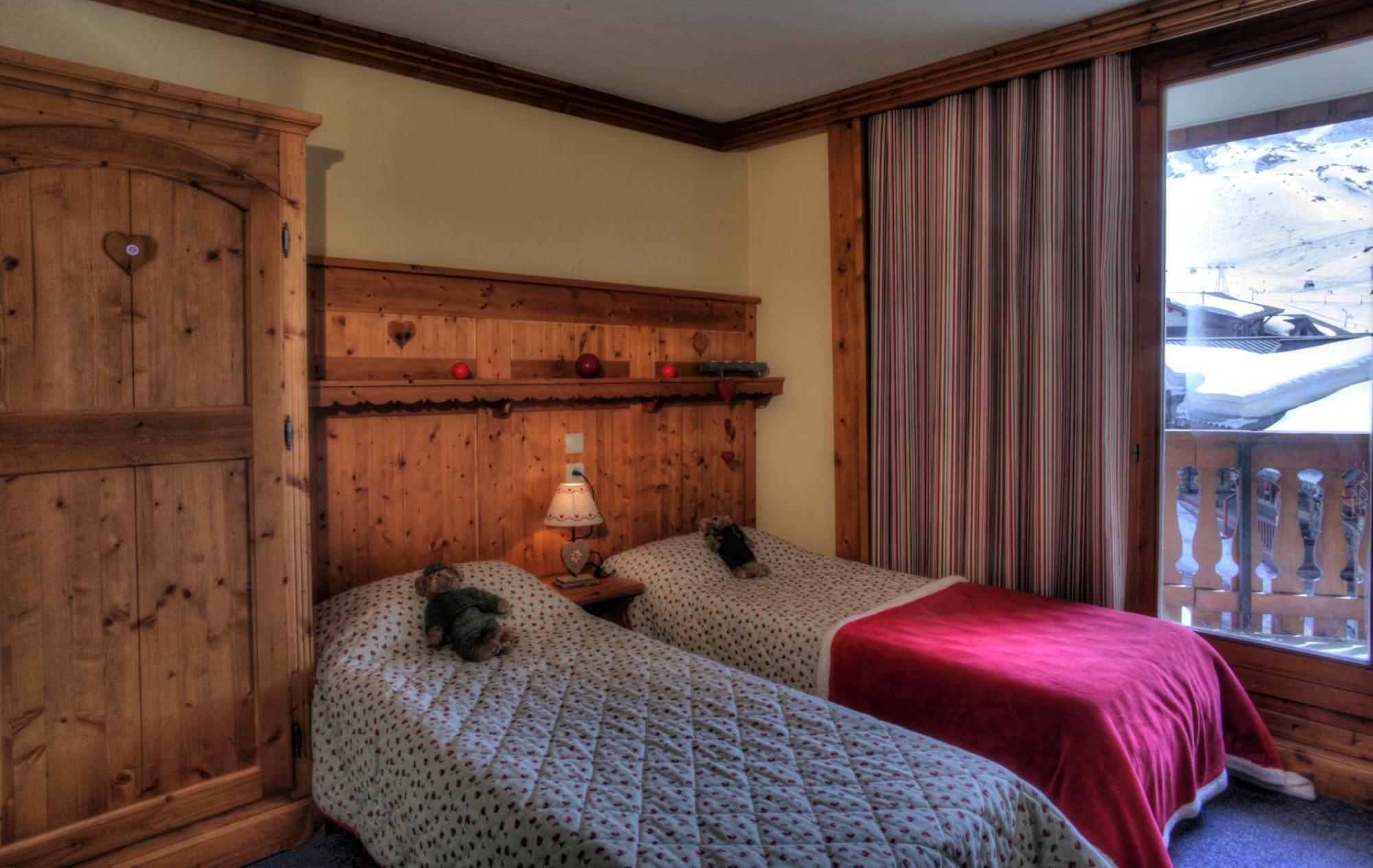 Le Cheval Blanc - Village Montana วัลโตรองส์ ภายนอก รูปภาพ